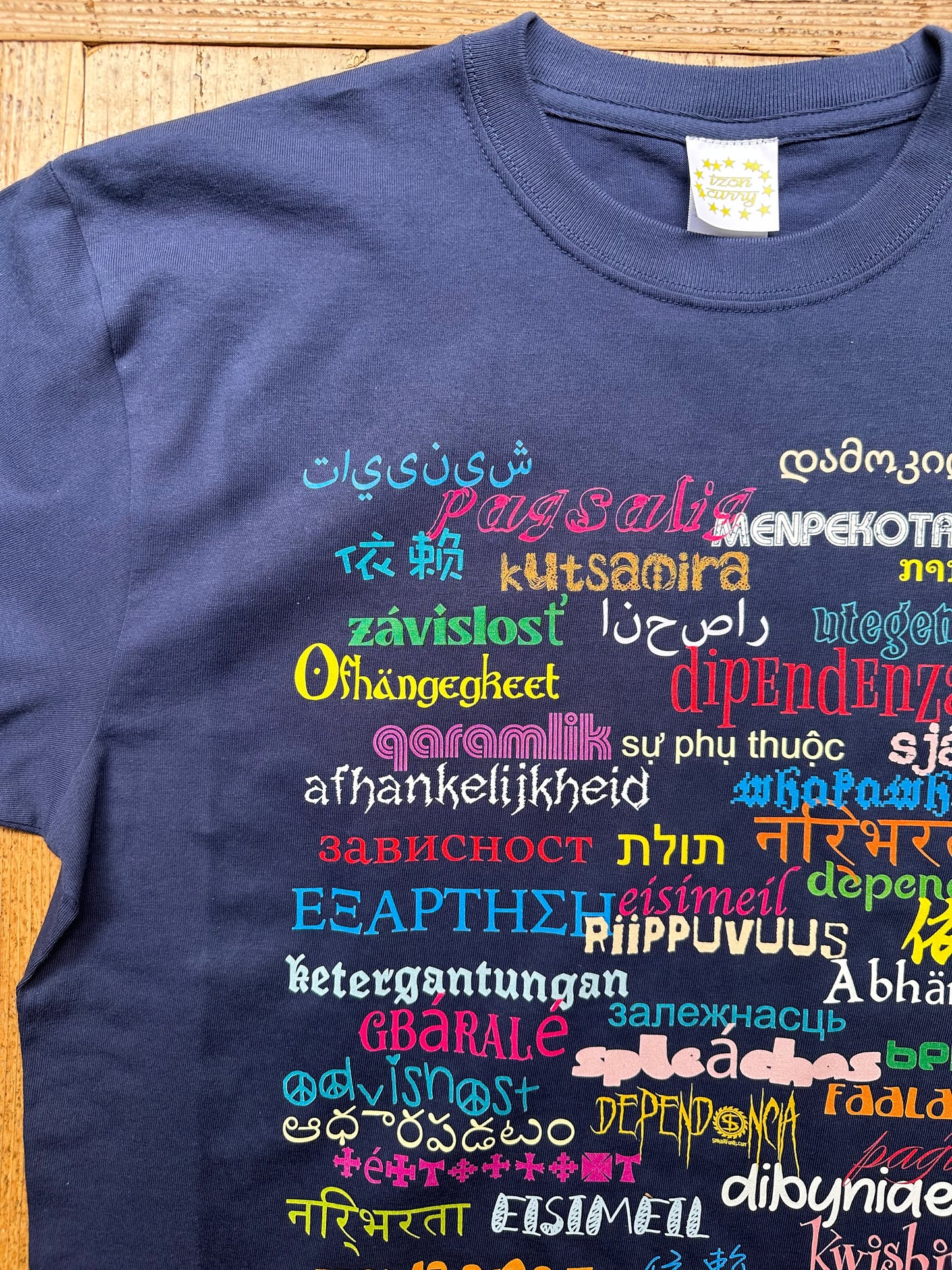 【新色入荷】小池アイ子さんデザインのizonTシャツ